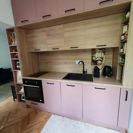 Spacious And Quiet 1br In Floreasca 公寓