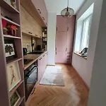 Spacious And Quiet 1br In Floreasca Апартаменти Бухарест